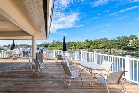 Townhouse in Juno Beach, Florida 3 bedrooms, 167.41 sq.m. № 1178482 - photo 1