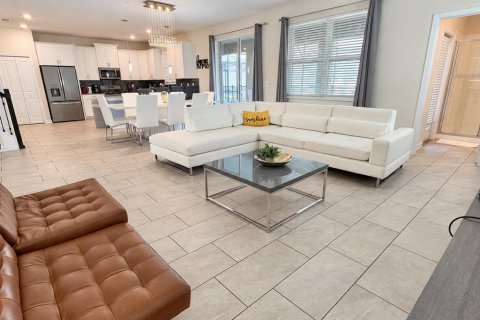 Villa ou maison à vendre à Kissimmee, Floride: 7 chambres, 361.2 m2 № 2434948 - photo 28