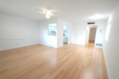 Copropriété à vendre à Delray Beach, Floride: 1 chambre, 66.89 m2 № 1639224 - photo 3