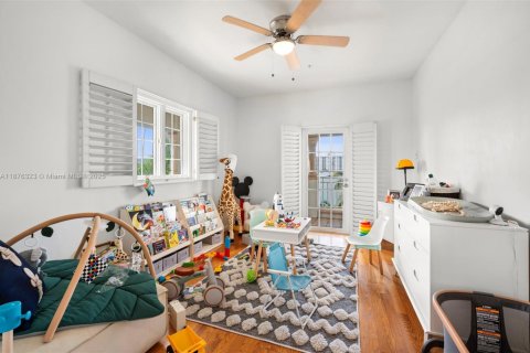 Condominio en venta en Miami Beach, Florida, 4 dormitorios, 259.2 m2 № 1981462 - foto 30