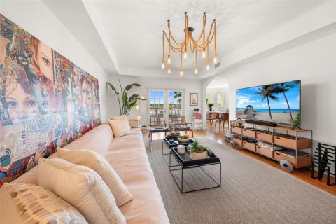 Condominio en venta en Miami Beach, Florida, 4 dormitorios, 259.2 m2 № 1981462 - foto 3