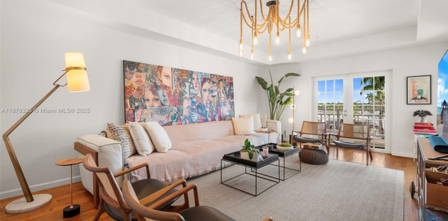Condominio en Miami Beach, Florida, 4 dormitorios  № 1981462