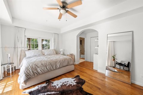 Condominio en venta en Miami Beach, Florida, 4 dormitorios, 259.2 m2 № 1981462 - foto 28