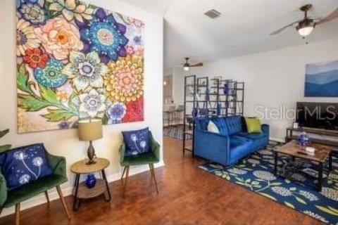 Touwnhouse à louer à Tampa, Floride: 3 chambres, 155.33 m2 № 2430641 - photo 8
