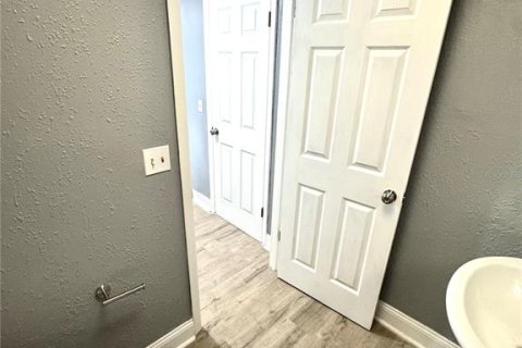 Condo in Orlando, Florida, 2 bedrooms  № 1565363 - photo 17