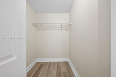 Copropriété à louer à Pompano Beach, Floride: 2 chambres, 96.15 m2 № 2067833 - photo 14