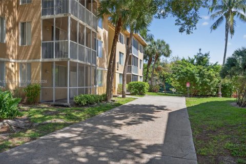 Copropriété à louer à Pompano Beach, Floride: 2 chambres, 96.15 m2 № 2067833 - photo 20