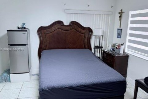 Casa en venta en Homestead, Florida, 3 dormitorios, 135.17 m2 № 2001908 - foto 13