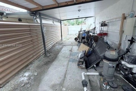 Casa en venta en Homestead, Florida, 3 dormitorios, 135.17 m2 № 2001908 - foto 25