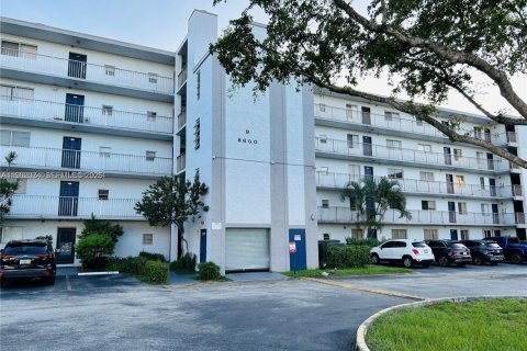 Condominio en alquiler en Miramar, Florida, 2 dormitorios, 77.29 m2 № 2023708 - foto 11