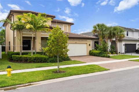 Casa en venta en Miramar, Florida, 4 dormitorios, 251.21 m2 № 2087949 - foto 2