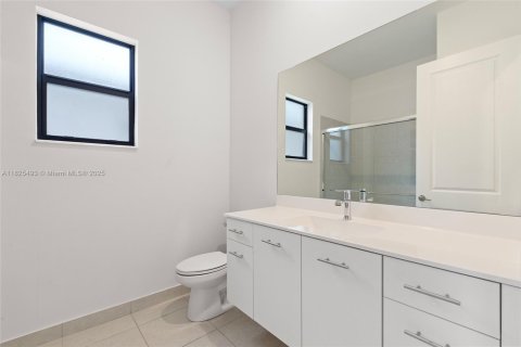 Casa en venta en Miramar, Florida, 4 dormitorios, 251.21 m2 № 2087949 - foto 22