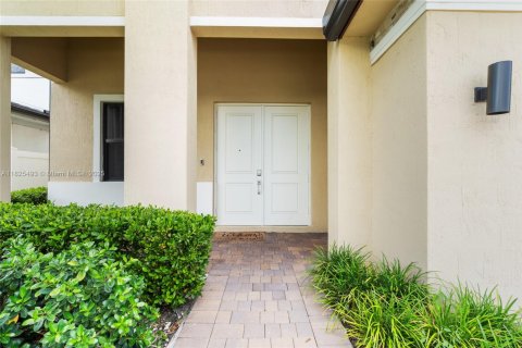 Casa en venta en Miramar, Florida, 4 dormitorios, 251.21 m2 № 2087949 - foto 5