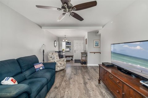 Condo in Bradenton, Florida, 2 bedrooms  № 1654645 - photo 3