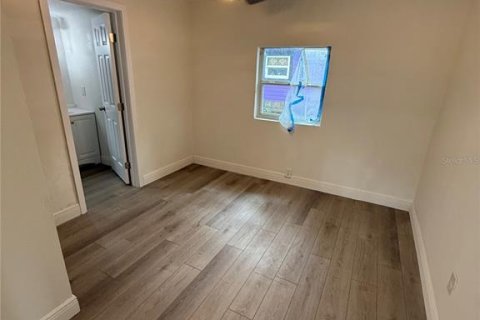 Villa ou maison à vendre à Tampa, Floride: 3 chambres, 72.46 m2 № 2399336 - photo 14