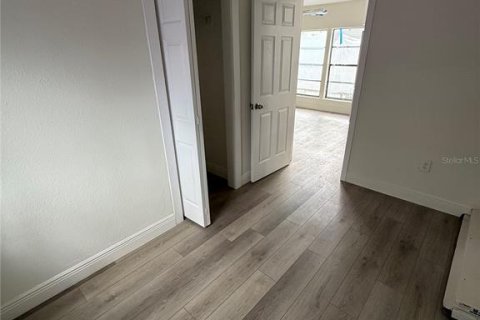 Villa ou maison à vendre à Tampa, Floride: 3 chambres, 72.46 m2 № 2399336 - photo 13