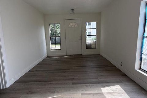 Villa ou maison à vendre à Tampa, Floride: 3 chambres, 72.46 m2 № 2399336 - photo 5