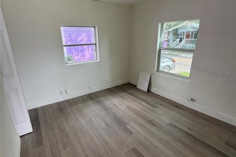 Villa ou maison à vendre à Tampa, Floride: 3 chambres, 72.46 m2 № 2399336 - photo 10