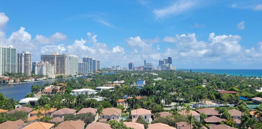 Condo in Sunny Isles Beach, Florida, 1 bedroom  № 1887421