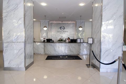 Condo in Sunny Isles Beach, Florida, 1 bedroom  № 1887421 - photo 3