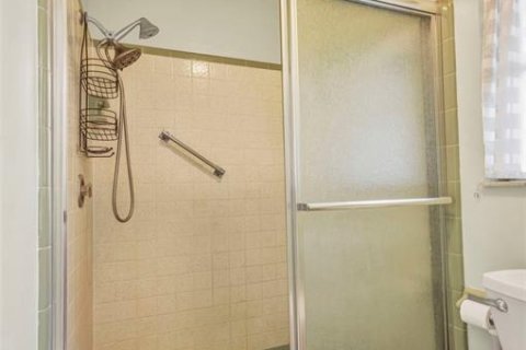 Купить виллу или дом в Порт-Шарлотт, Флорида 6 комнат, 108.14м2, № 1881044 - фото 16