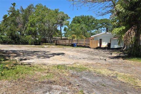 Terreno en venta en Saint Petersburg, Florida № 1677363 - foto 4