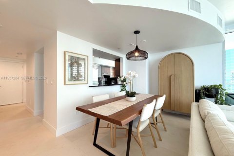 Copropriété à vendre à Miami, Floride: 2 chambres, 142.05 m2 № 1995135 - photo 9