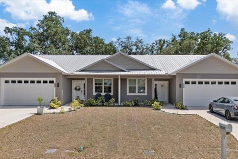 Propiedad comercial en venta en Plant City, Florida, 9 dormitorios, 297.29 m2 № 1649778 - foto 2