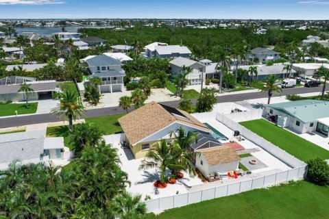 Villa ou maison à vendre à Holmes Beach, Floride: 2 chambres, 111.48 m2 № 1821140 - photo 4