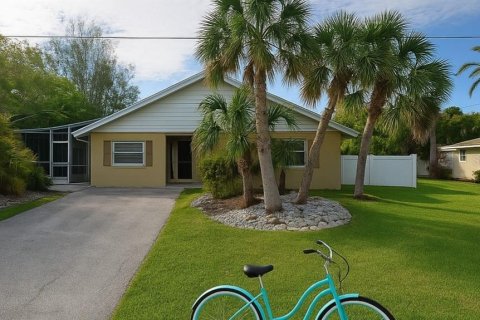Villa ou maison à vendre à Holmes Beach, Floride: 2 chambres, 111.48 m2 № 1821140 - photo 1