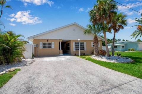 Villa ou maison à vendre à Holmes Beach, Floride: 2 chambres, 111.48 m2 № 1821140 - photo 25