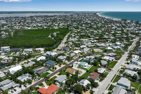 Villa ou maison à vendre à Holmes Beach, Floride: 2 chambres, 111.48 m2 № 1821140 - photo 17