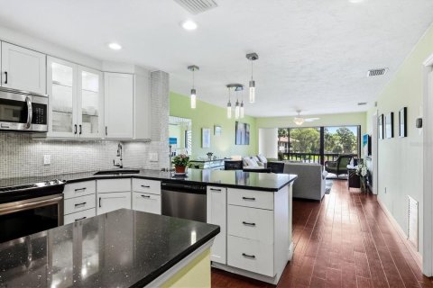 Купить кондоминиум в Сарасота, Флорида 5 комнат, 98.94м2, № 2102951 - фото 3