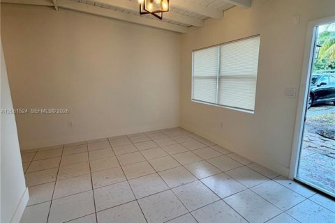 Villa ou maison à louer à Hollywood, Floride: 3 chambres, 102.19 m2 № 2274069 - photo 18