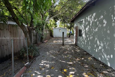 Villa ou maison à louer à Hollywood, Floride: 3 chambres, 102.19 m2 № 2274069 - photo 8