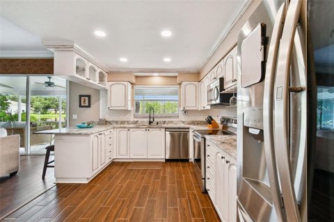 House in Tampa, Florida 3 bedrooms, 175.03 sq.m. № 1909964 - photo 16