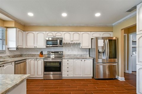 House in Tampa, Florida 3 bedrooms, 175.03 sq.m. № 1909964 - photo 22