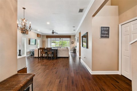 House in Tampa, Florida 3 bedrooms, 175.03 sq.m. № 1909964 - photo 5