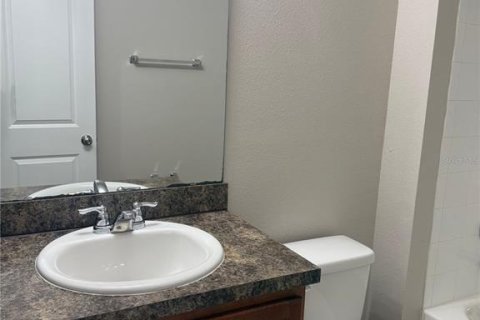 House in Poinciana, Florida 4 bedrooms, 130.06 sq.m. № 2379319 - photo 15