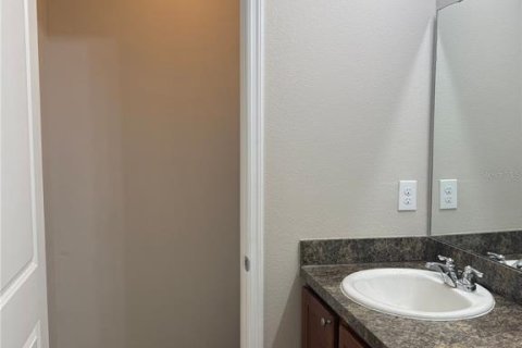 House in Poinciana, Florida 4 bedrooms, 130.06 sq.m. № 2379319 - photo 29