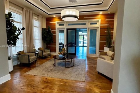 House in Hialeah, Florida 3 bedrooms, 143.53 sq.m. № 2008954 - photo 25