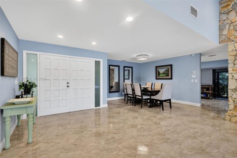 Villa ou maison à vendre à Cooper City, Floride: 3 chambres, 229.38 m2 № 2060266 - photo 13