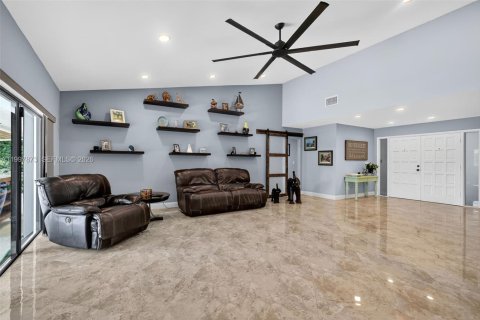 Villa ou maison à vendre à Cooper City, Floride: 3 chambres, 229.38 m2 № 2060266 - photo 10