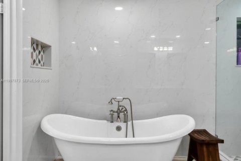 Villa ou maison à vendre à Cooper City, Floride: 3 chambres, 229.38 m2 № 2060266 - photo 24