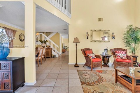 Villa ou maison à vendre à Pembroke Pines, Floride: 3 chambres, 205.87 m2 № 1987297 - photo 10