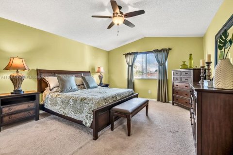 Villa ou maison à vendre à Pembroke Pines, Floride: 3 chambres, 205.87 m2 № 1987297 - photo 20