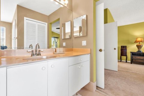 Villa ou maison à vendre à Pembroke Pines, Floride: 3 chambres, 205.87 m2 № 1987297 - photo 22