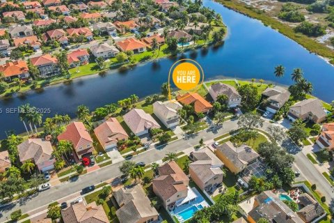 Villa ou maison à vendre à Pembroke Pines, Floride: 3 chambres, 205.87 m2 № 1987297 - photo 3