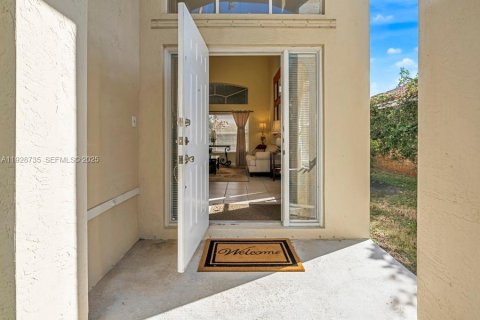 Villa ou maison à vendre à Pembroke Pines, Floride: 3 chambres, 205.87 m2 № 1987297 - photo 6