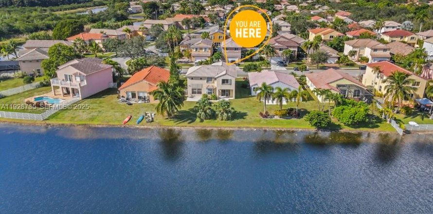 Villa ou maison à Pembroke Pines, Floride 3 chambres, 205.87 m2 № 1987297